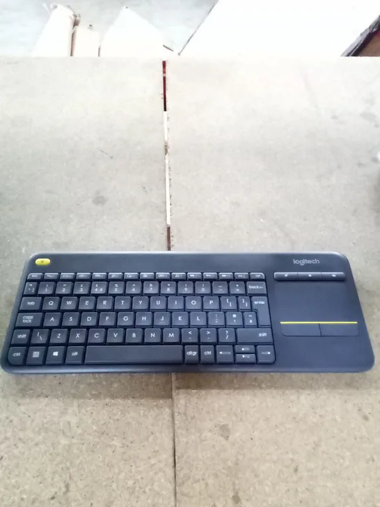 BOXED LOGITECH K400 PLUS