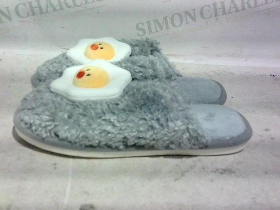 PAIR OF SLIPPERS (GREY, FLUFFY MATERIAL), SIZE APPROX. 39