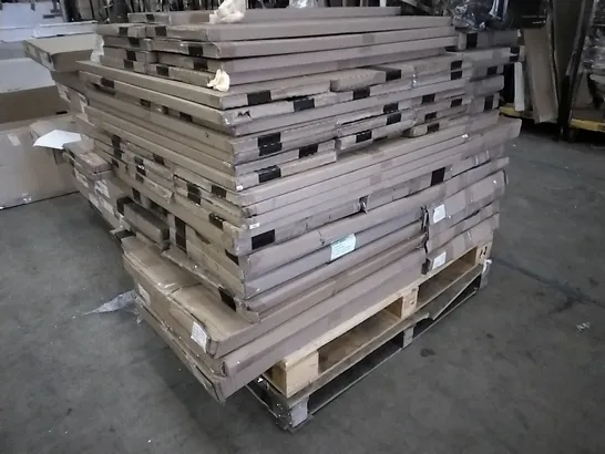 PALLET OF ASSORTED MIRROR CABINET DOORS 