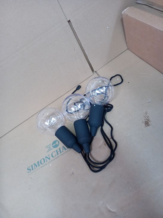 INDOOR/OUTDOOR SETS OF PULL CORD LIGHT BULBS 