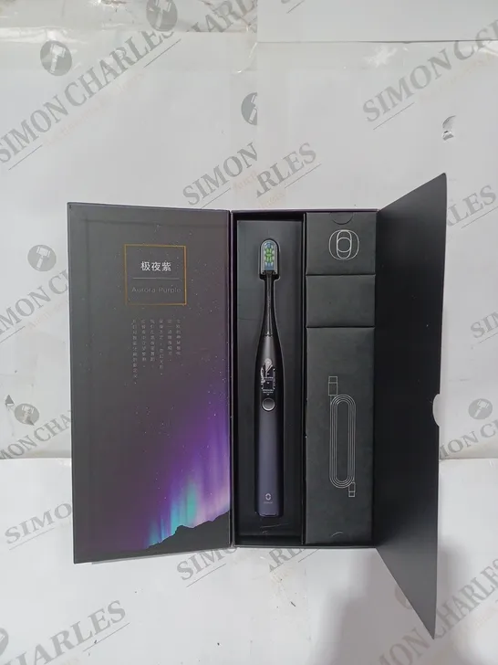 BOXED GOOD DESIGN OCLEAN SMART SONIC ELETRIC TOOTHBRUSH