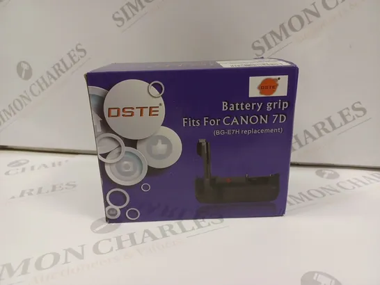 BOXED DSTE BATTERY GRIP- FITS FOR CANON 7D