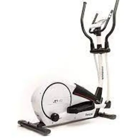 BOXED REEBOK JET 100 CROSS TRAINER IN WHITE (1 BOX)