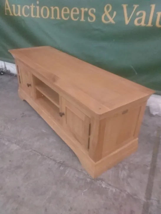 OAK TV UNIT 1 SHELF 2 DOOR