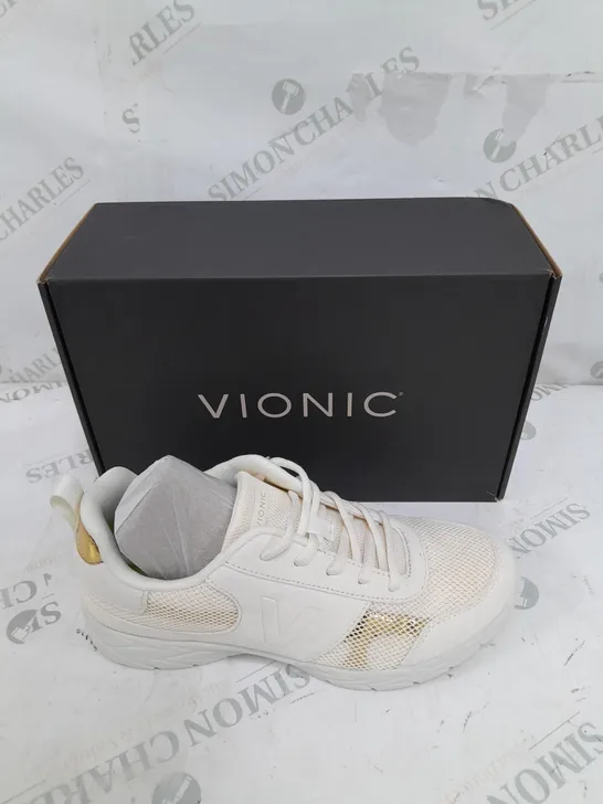 BOXED PAIR OF VIONIC CREAM MESH TRAINERS SIZE 6