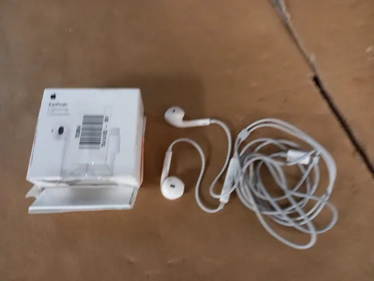 APPLE WIRED EARPODS