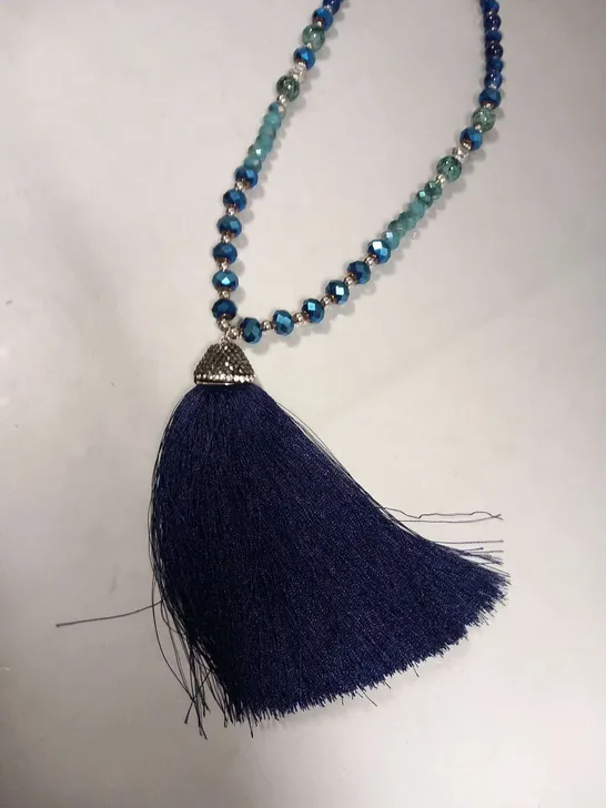 BRAND NEW BROWN PEPPER HANDBAGS JEWELLERY CONNECTION UK BLUE NECKLACE