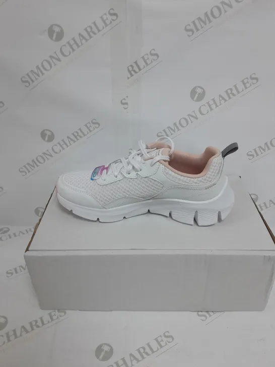 BOXED WHITE SKETCHERS SIZE 4