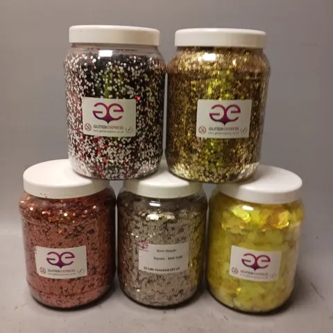 APPROXIMATELY 8 TUBS OF GLITTER ASSORTED COLOURS, TEXTURES AND SIZES - COLLECTION ONLY