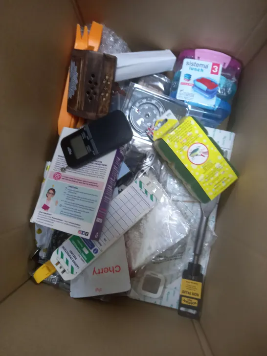 BOX OF APPROXIMATELY 15 ASSORTED COSMETIC ITEMS TO INCLUDE - DISH MATIC, DISHWASHER CLEANER, SDS PLUS ETC