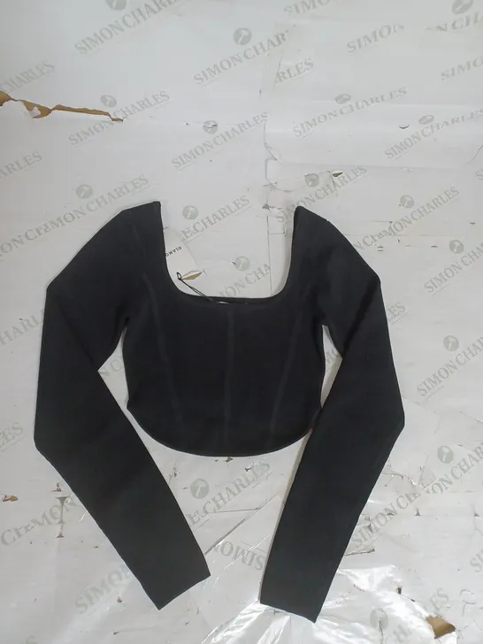 GLAMOROUS LONG SLEEVE FITTED TOP IN BLACK SIZE 10