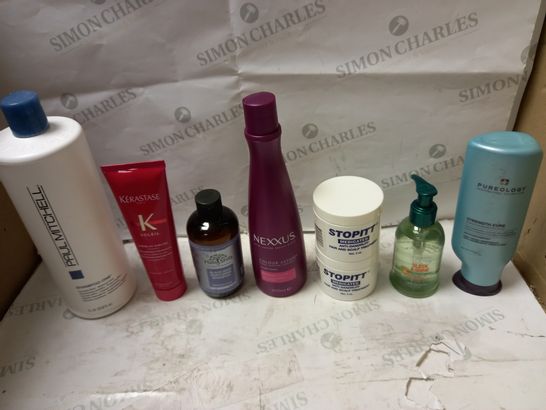 LOT OF APPROX 8 ASSORTED HAIRCARE ITEMS TO INCLUDE PAUL MITCHELL SHMAPOO, KERASTASE MULTI PROTECTION BEAUTIFYING CREAM, PUREOLOGY STRENGTH CURE CONDITIONER, ETC