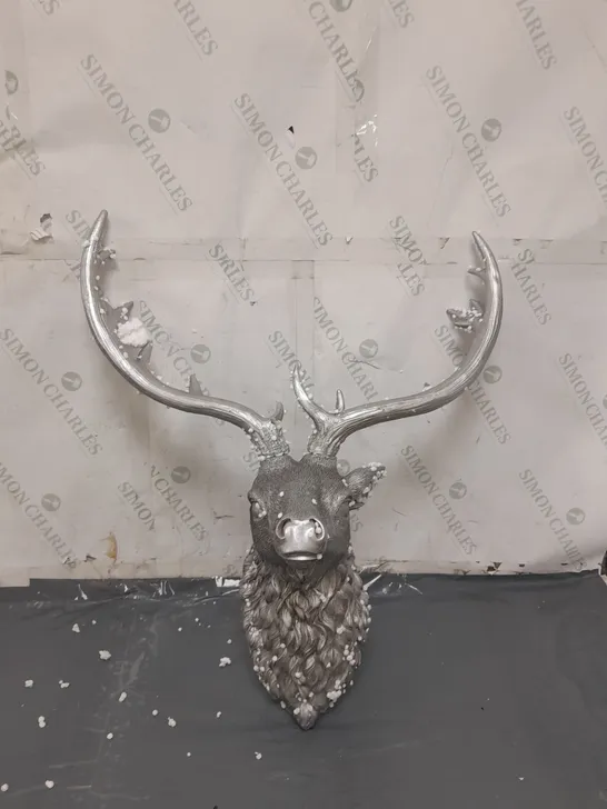 WALL MOUNTABLE DEER HEAD IN SILVER COLOUR (EAR BROKEN) - COLLECTION ONLY