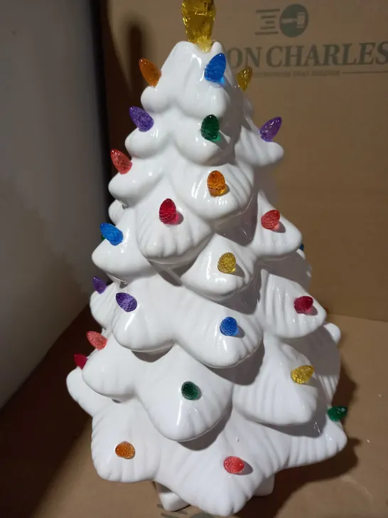 MR CHRISTMAS ILLUMINATED CERAMIC NOSTALGIC TREE