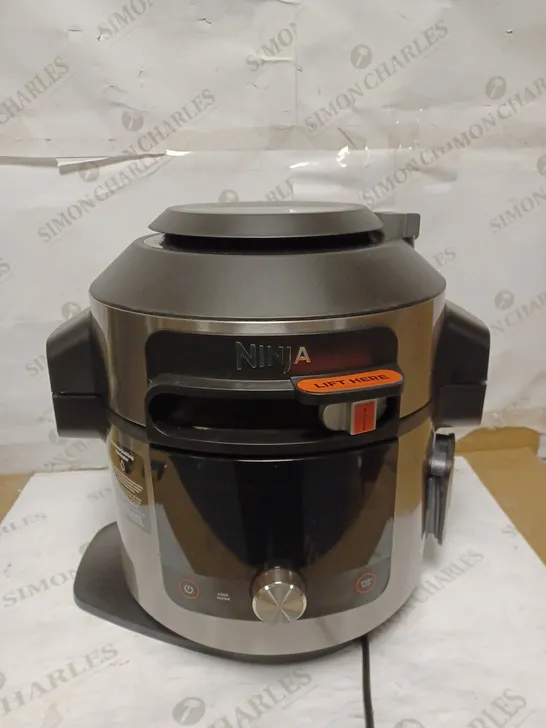 NINJA FOODI MAX SMARTLID MULTI-COOKER