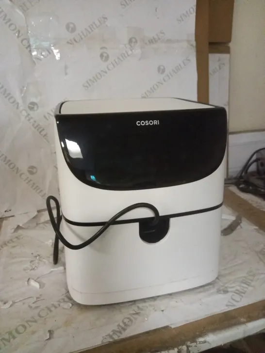 COSORI AIR FRYER 1700W MAX XXL 5.5L DIGITAL TOUCHSCREEN, WHITE