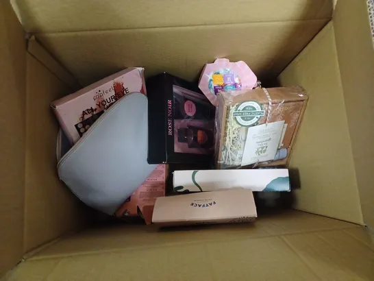 BOX OF ASSORTED BEAUTY ITEMS TO INCLUDE SOAP & GLORY, FAR FACE, NIVEA ETC 