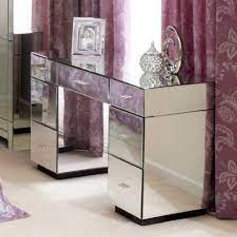 BOXED VENETIAN DRESSING TABLE MIRRORED (3 BOXES)
