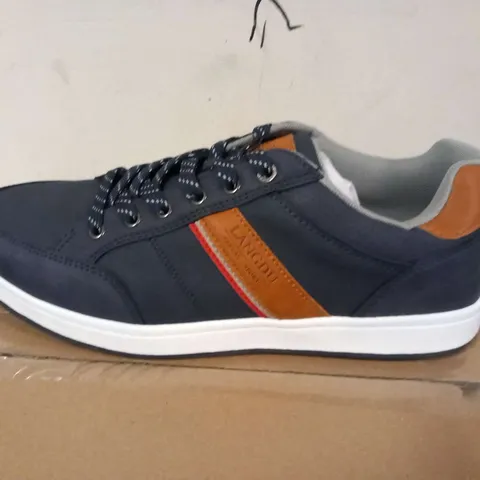 LANGDU TRAINERS SIZE 43