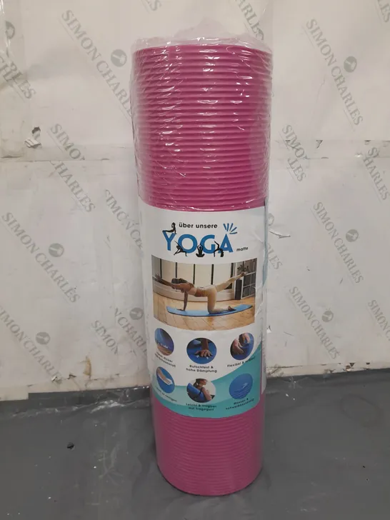 UBER UNSERE YOGA MATTE 