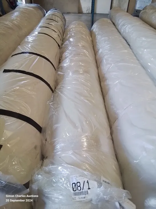 ROLL OF QUALITY ULTIMATE IMPRESSIONS MERIT 16M L X 4M W CARPET IN WHITE/CREAM