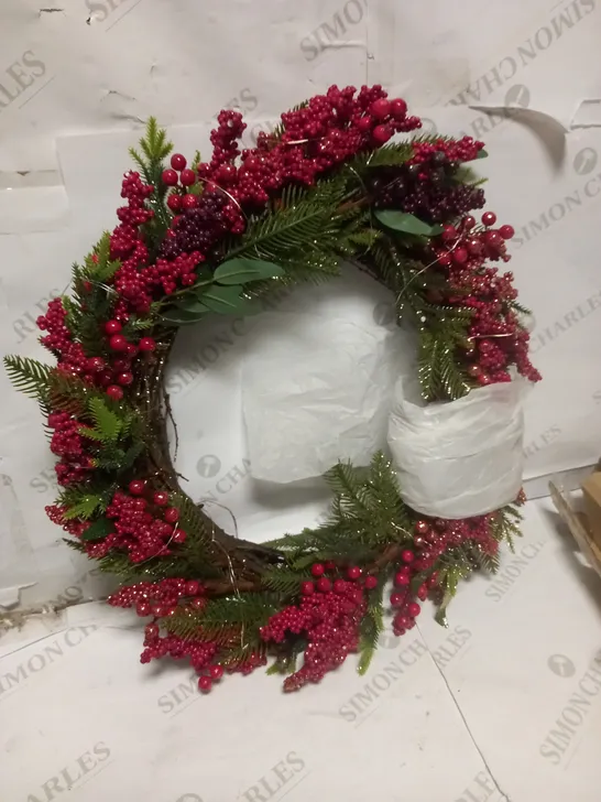 HOME REFLECTIONS 50CM PRE-LIT BERRY WREATH