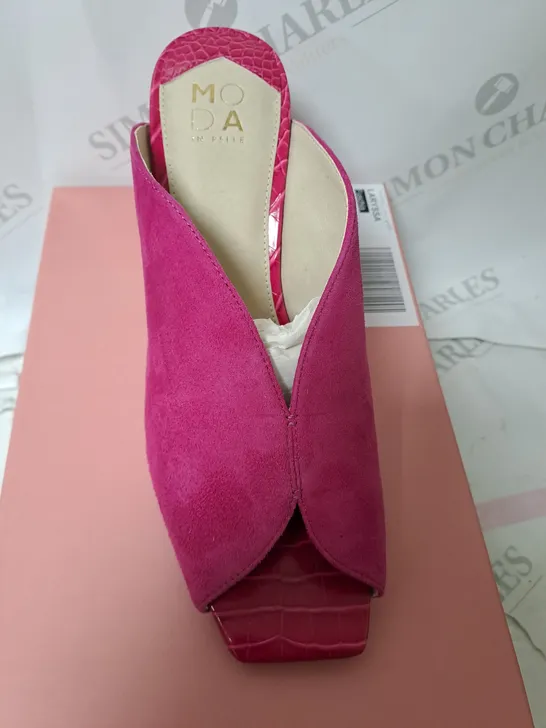 MODA IN PELLE LARYSSA SLIP ON PEEP TOE HEELED SANDAL SIZE 6.5 IN PINK 