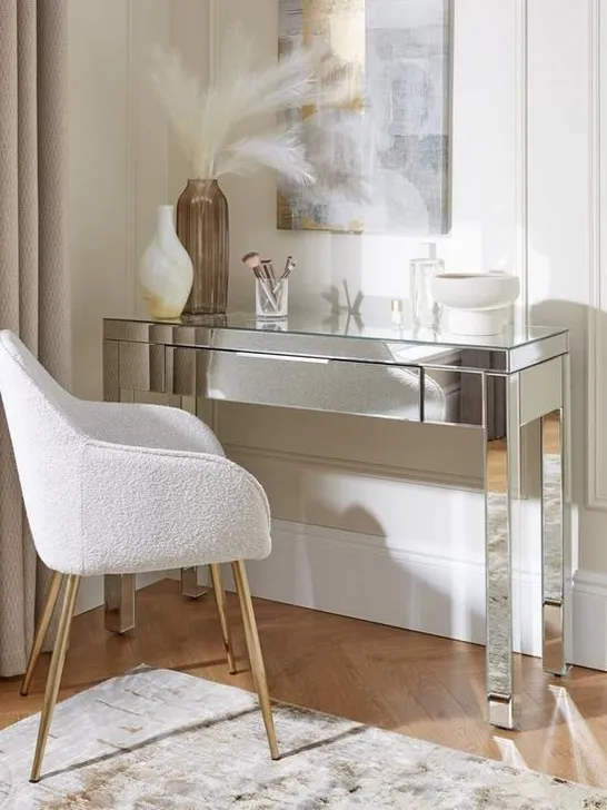 BOXED MIRRORED DRESSING TABLE (1 BOX)