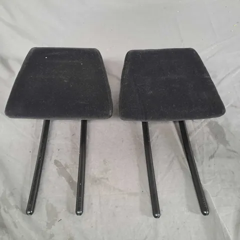 PAIR OF CAR SEAT HEAD REST 