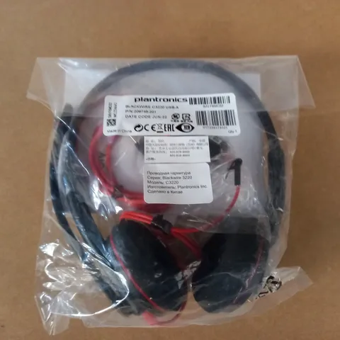 PLANTRONICS BLACKWIRE C3220 HEADSET