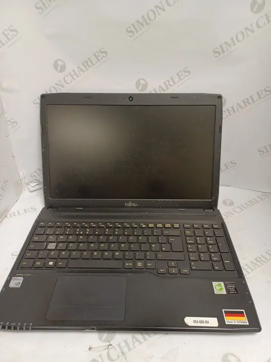 FUJITSU LIFEBOOK AH544 LAPTOP 