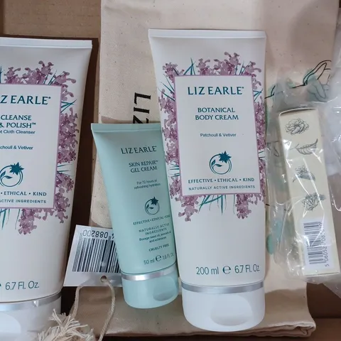 BOXED LIZ EARLE BOTANICAL BODY CARE SET