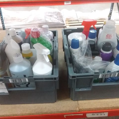 LOT OF ASSORTED CLEANING ITEMS