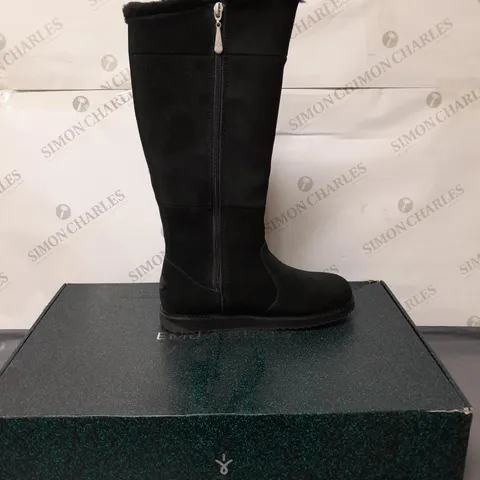 EMU AUSTRALIA LADIES KNEE HIGH BLACK WATERPROOF BOOTS SIZE 7