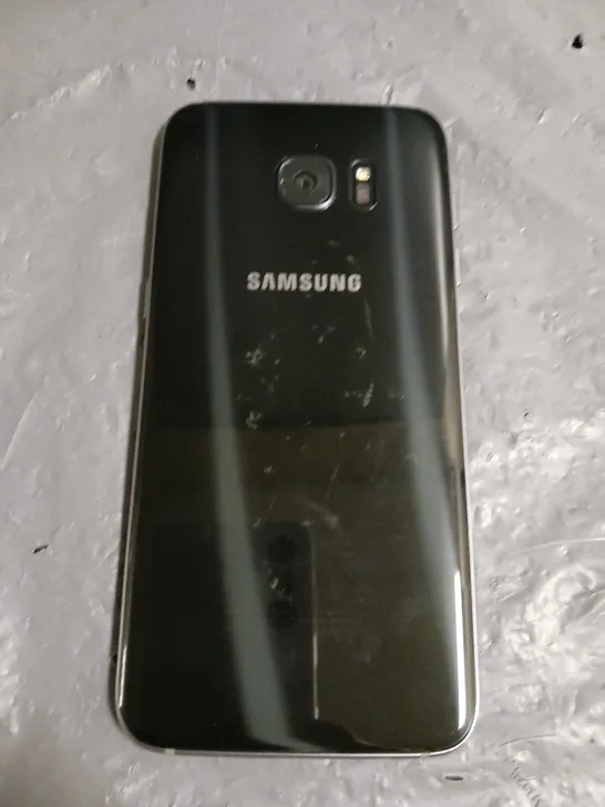 SAMSUNG GALAXY S7 EDGE SMARTPHONE 