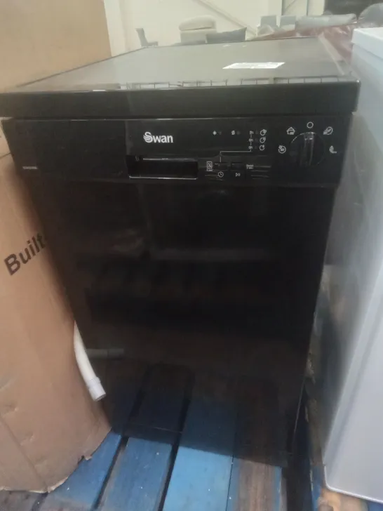 SWAN SDW2015B 10 PLACE SLIMLINE FREESTANDING DISHWASHER