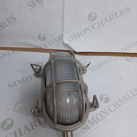 OVAL BULKHEAD WALL LIGHT 