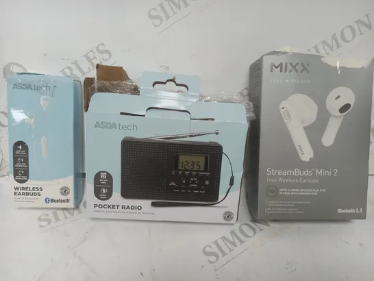 BOX OF APPROXIMATELY 25 ASSORTED ELECTRICAL ITEMS TO INCLUDE MIXX STREAMBUDS MINI 2 EARBUDS, POCKET RADIO, WIRELESS EARBUDS, ETC