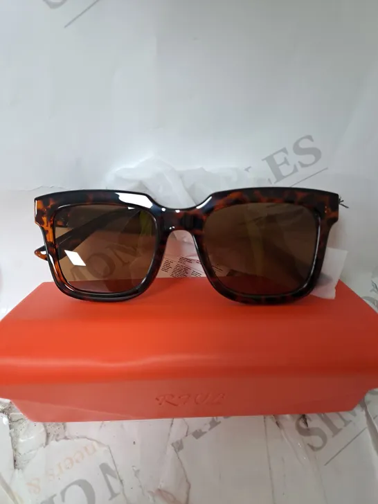 RWL SUNGLASSES WITH ORANGE CASE 