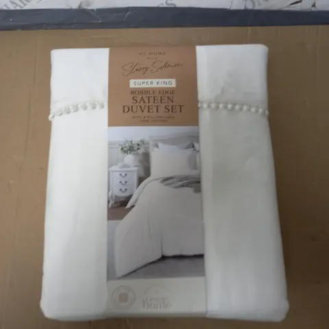 AT HOM ESTACEY SOLOMAN BOBBLE EDGE SATEEN DUVET SET - SUPER KING