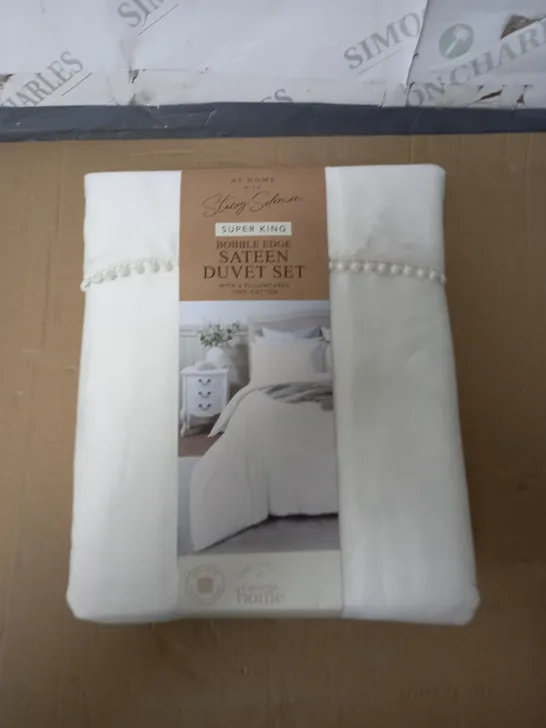 AT HOM ESTACEY SOLOMAN BOBBLE EDGE SATEEN DUVET SET - SUPER KING