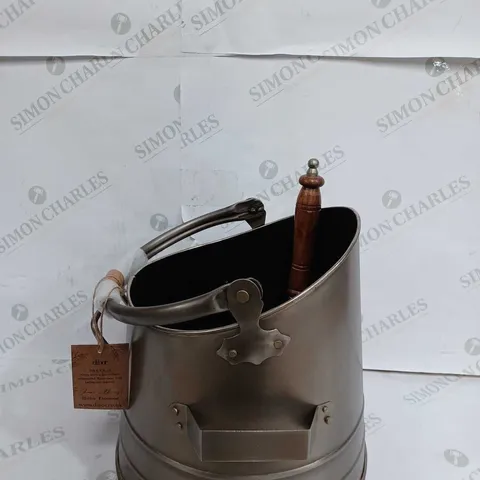 DIBAR FIRE BUCKET WITH SHOVEL