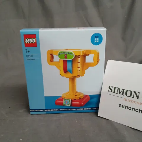 BOXED AND SEALED LEGO TROPHY - 40688