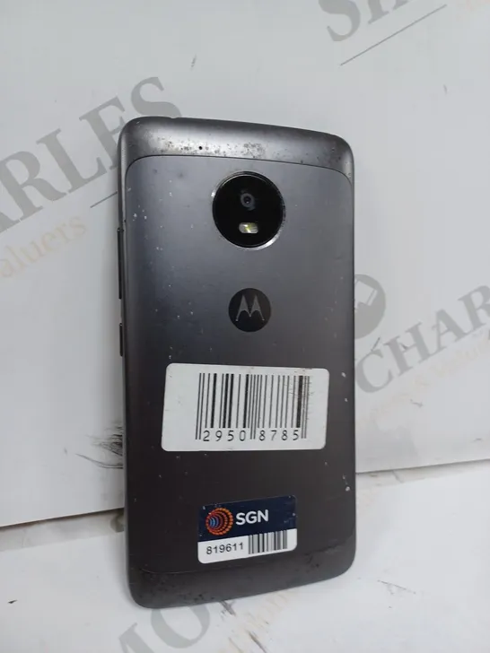 UNBOXED MOTOROLA PHONE IN BLACK 