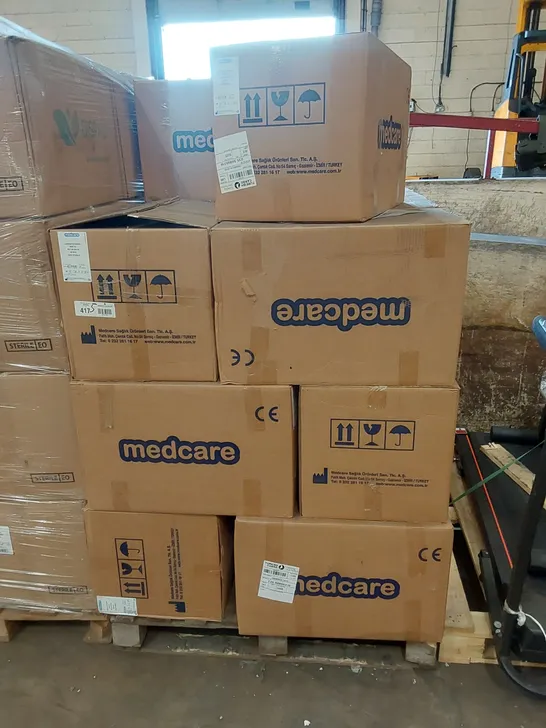 PALLET OF APPROXIMATELY 800 ASSORTED BRAND NEW MEDICARE LAMINATED NON STERILE GOWNS - SIZE XL