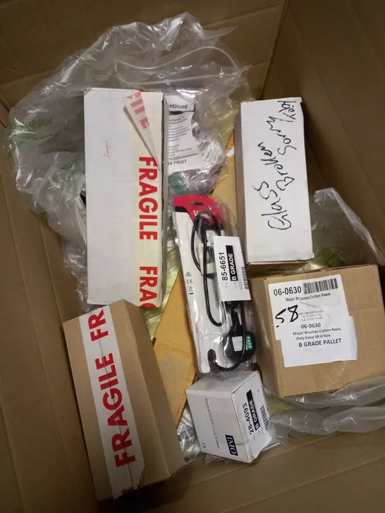 BOX OF ASSORTED ITEMS APPROXIMATELY 10 TO INCLUDE SOLDERING IRON, SIMAX BEAKERS PACK, CURRENT CIRCUIT BREAKER ETC