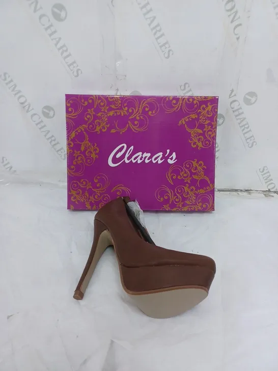 APPROXIMATELY 10 PAIRS OF BOXED CLARAS CAFE HEELS IN VARIOUS SIZES 