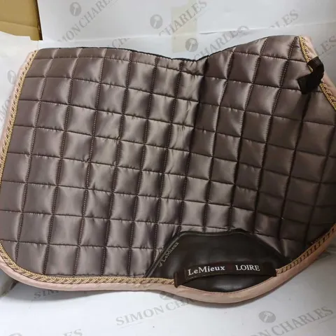 LEMIEUX CLOSE CONTACT SADDLE PAD