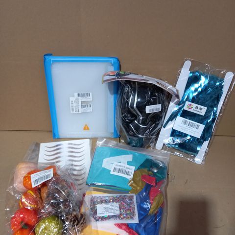 LOT OF APPROXIMATELY 30 HOMEWARE AND GIFT PRODUCTS TO INCLUDE IPAD PRO HARD CASE, BALLOON SET, PARTY DECORATIONS ETC