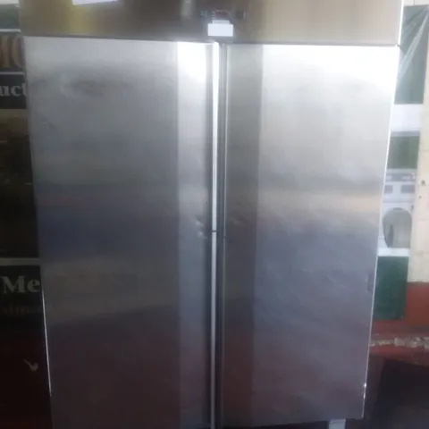 LARGE DOUBLE DISPLAY FRIDGE 